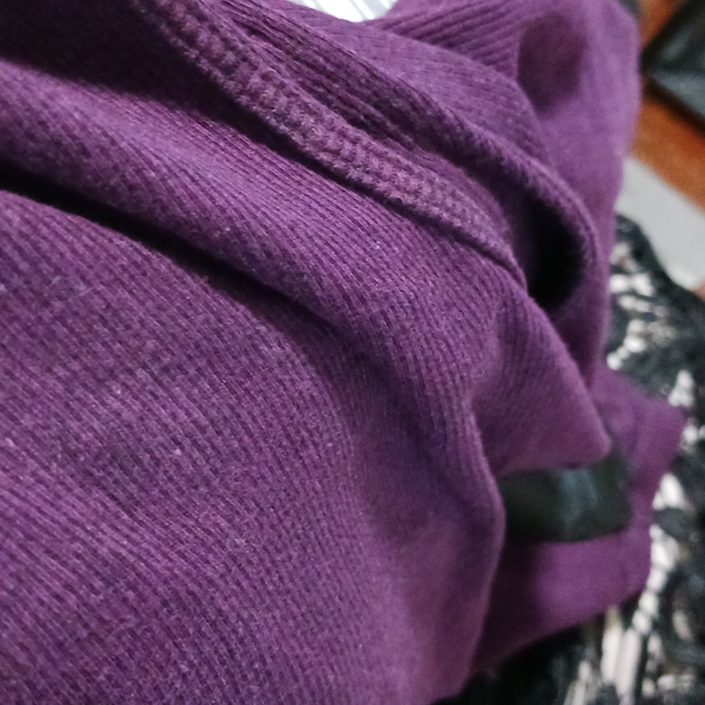 Crop Top - Picture 4 of 4